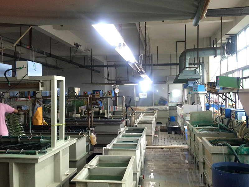 為何要關(guān)停小五金加工廠？